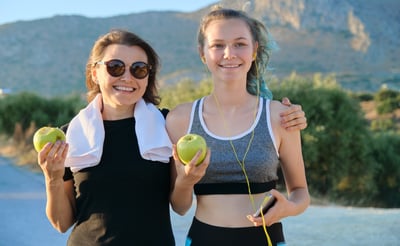 Navigating Teen Athletes' Appetite Extremes: A Guide for Parents
